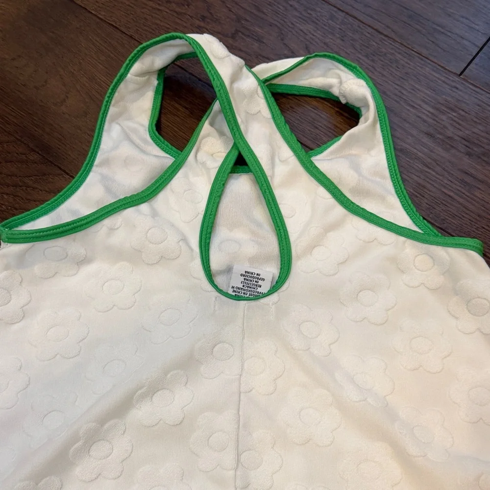 Flapdoodles Girls White Daisy Coverup with Green Trim Size 7-8 C3-013